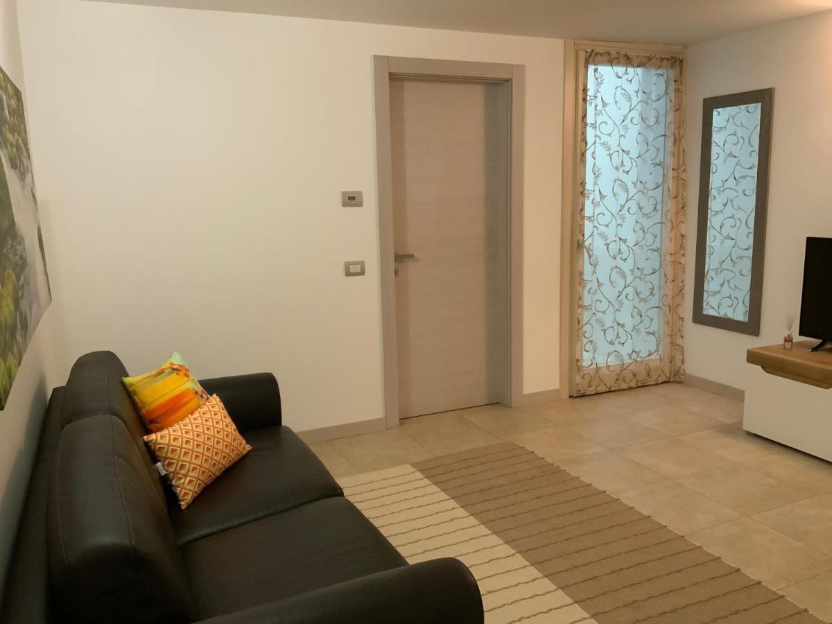 King' S Apartment Sirmione Ngoại thất bức ảnh